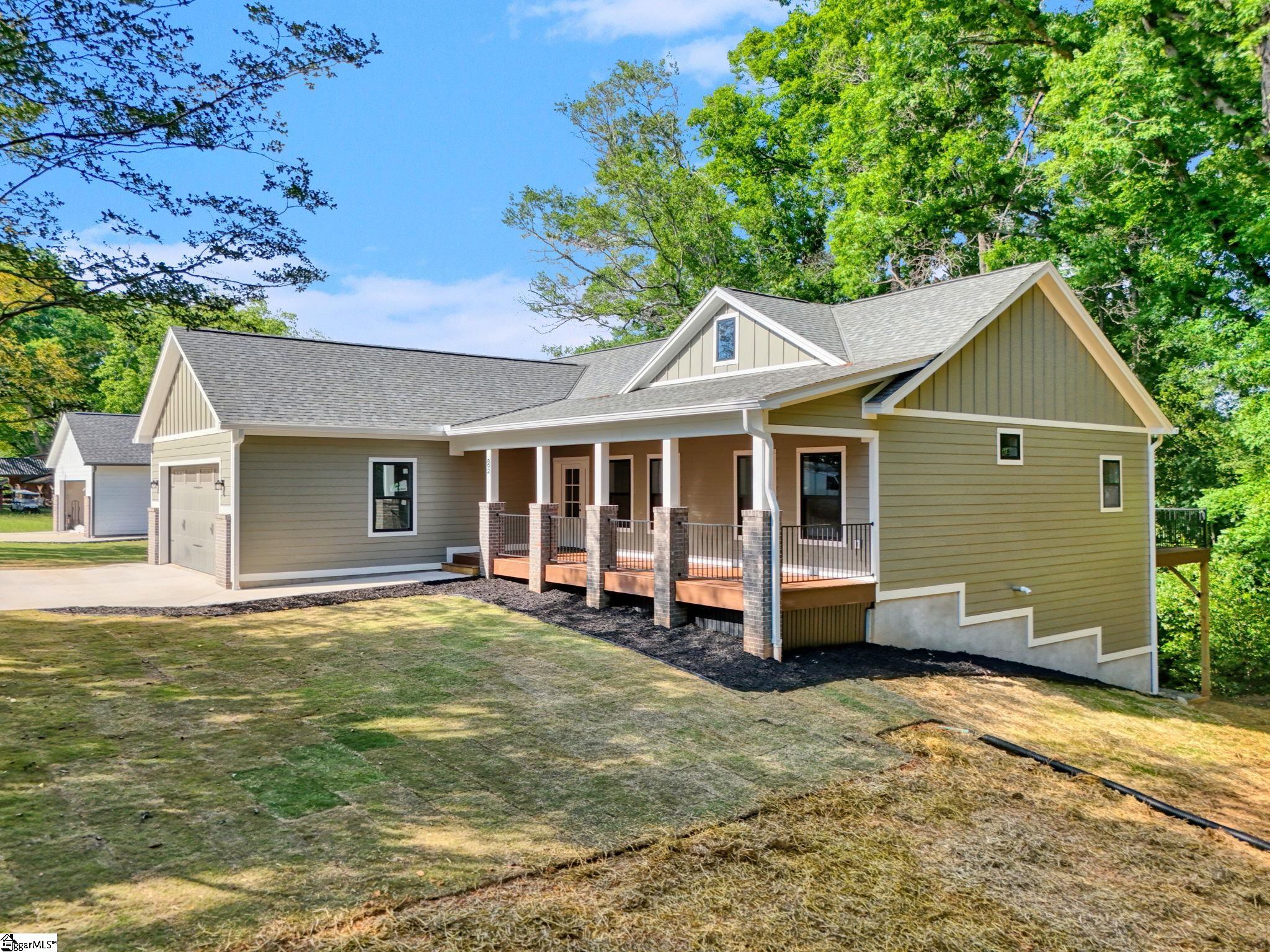 892 Crenshaw Street Pendleton, SC 29670 - Photo 4 of 24