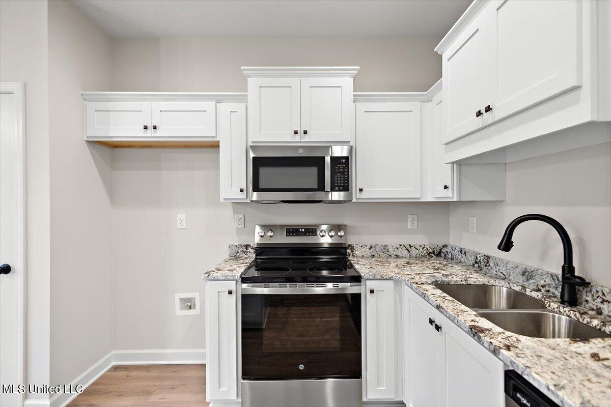 6510 Benjamin Cove Walls, MS 38680 - Photo 13 of 32 Kitchen