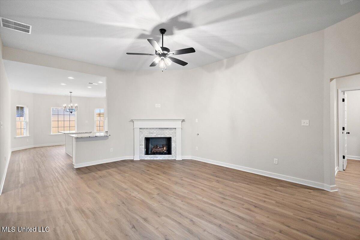 6510 Benjamin Cove Walls, MS 38680 - Photo 7 of 32 Living room