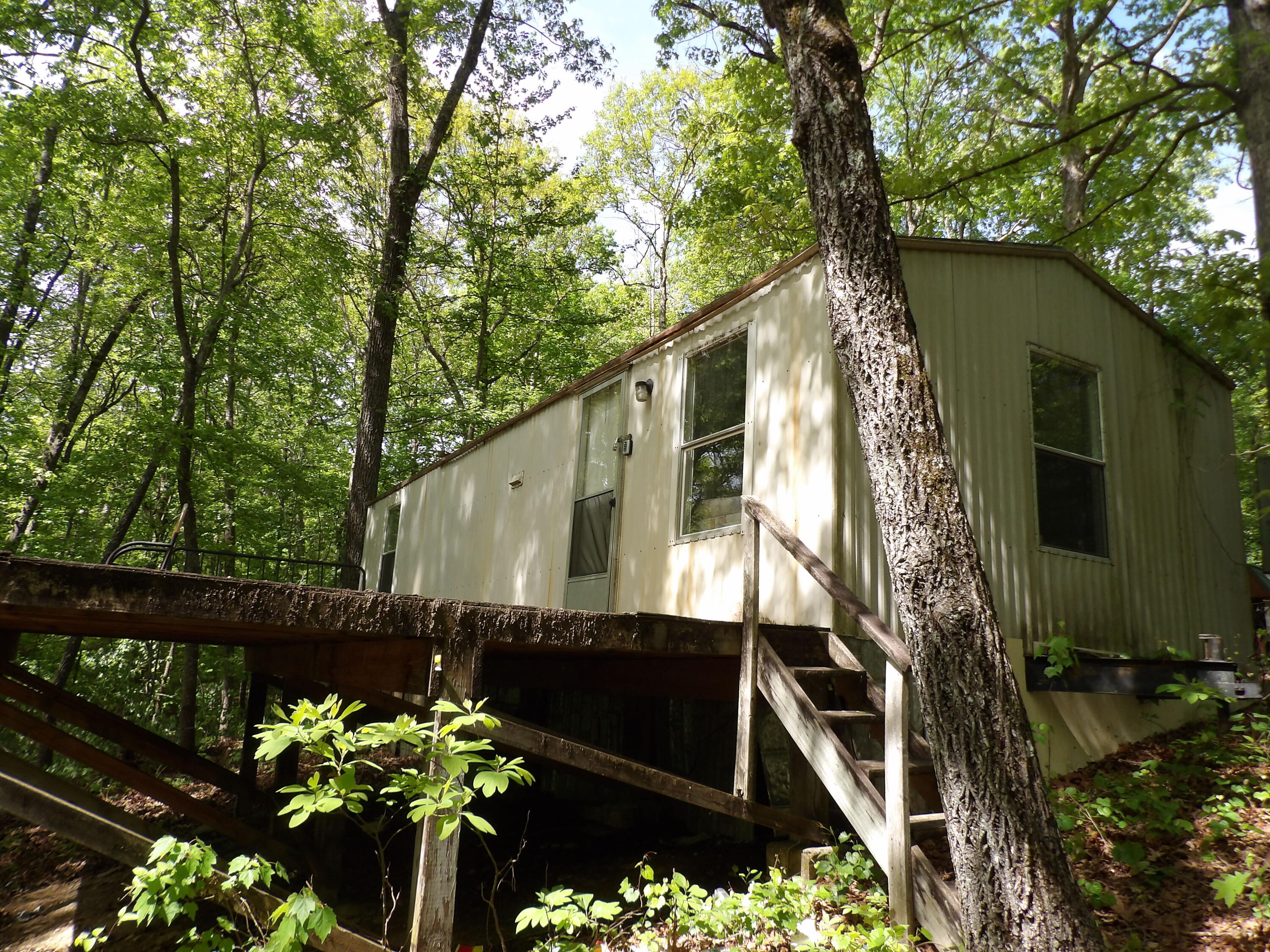 310 Dogwood Road Pikeville, TN 37367 - Photo 2 of 25 100_2474