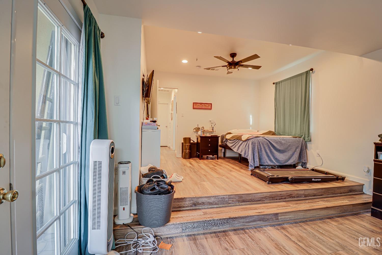 Undisclosed Address Bakersfield, CA 93304 - Photo 15 of 26 a living room with furniture