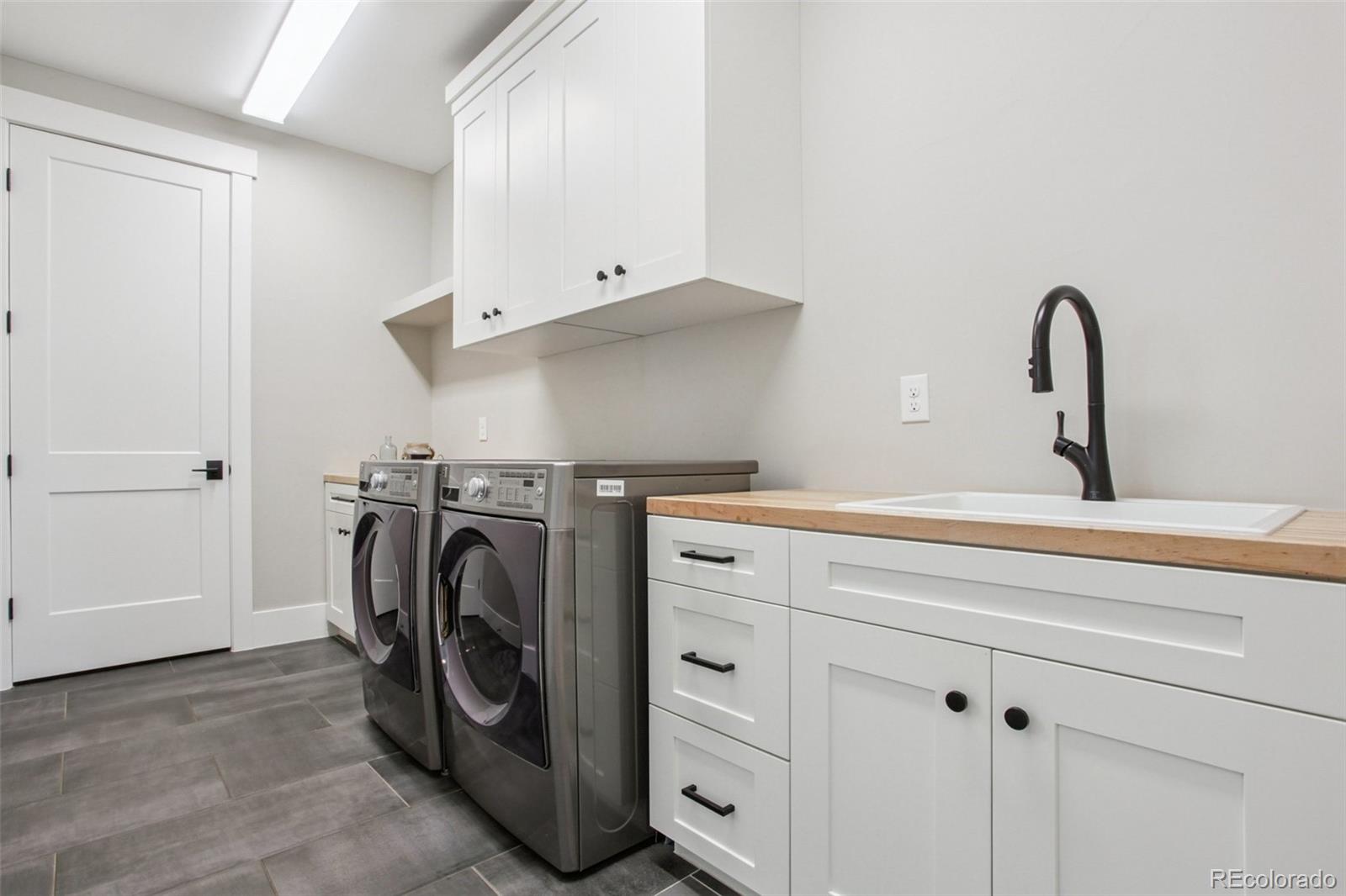 37 Flowerburst Way Highlands Ranch, CO 80126 - Photo 20 of 50