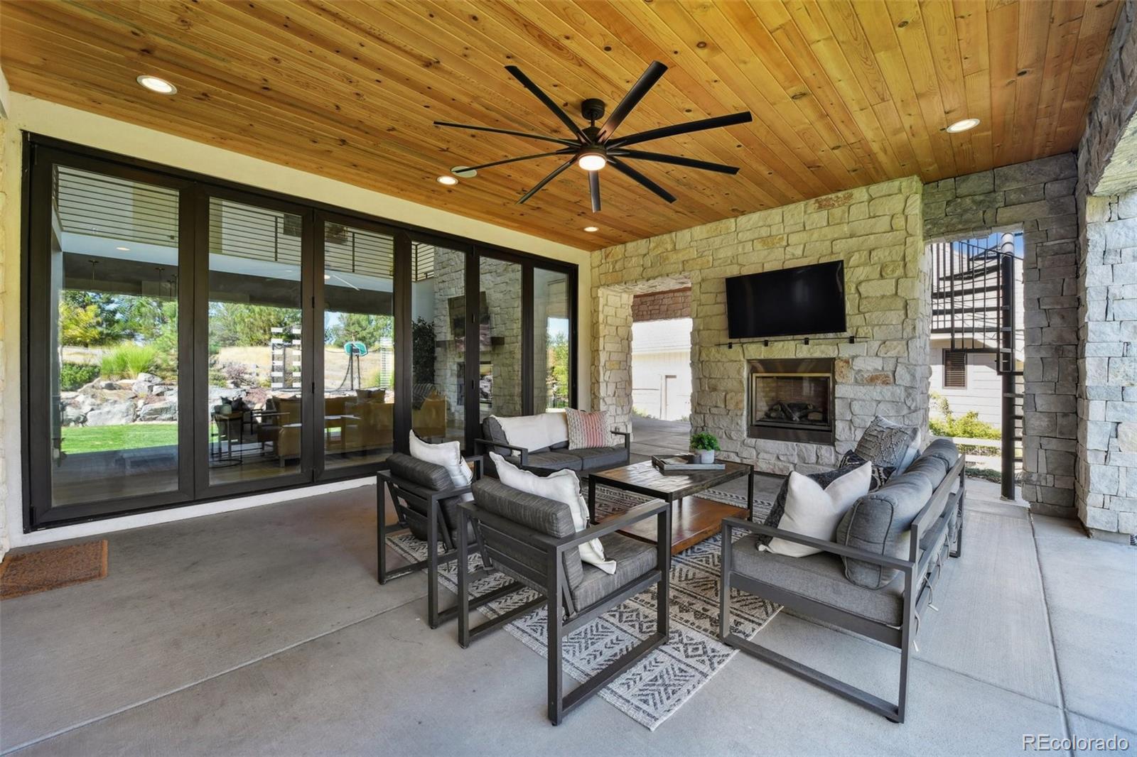 37 Flowerburst Way Highlands Ranch, CO 80126 - Photo 42 of 50