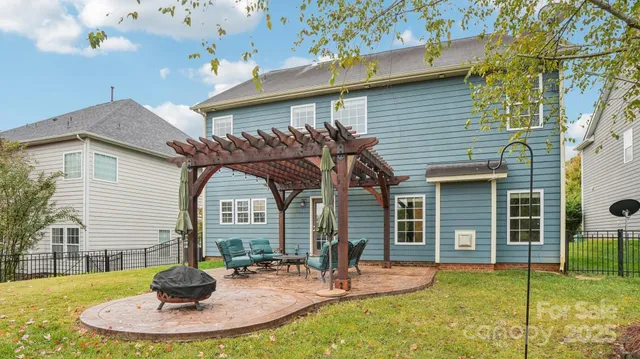 $625,000 | 17319 Silas Pl Drive, Davidson, NC 28036