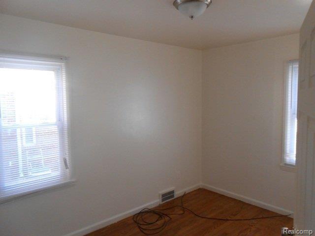 10990 Roxbury Street Detroit, MI 48224 - Photo 6 of 8 BEDROOM