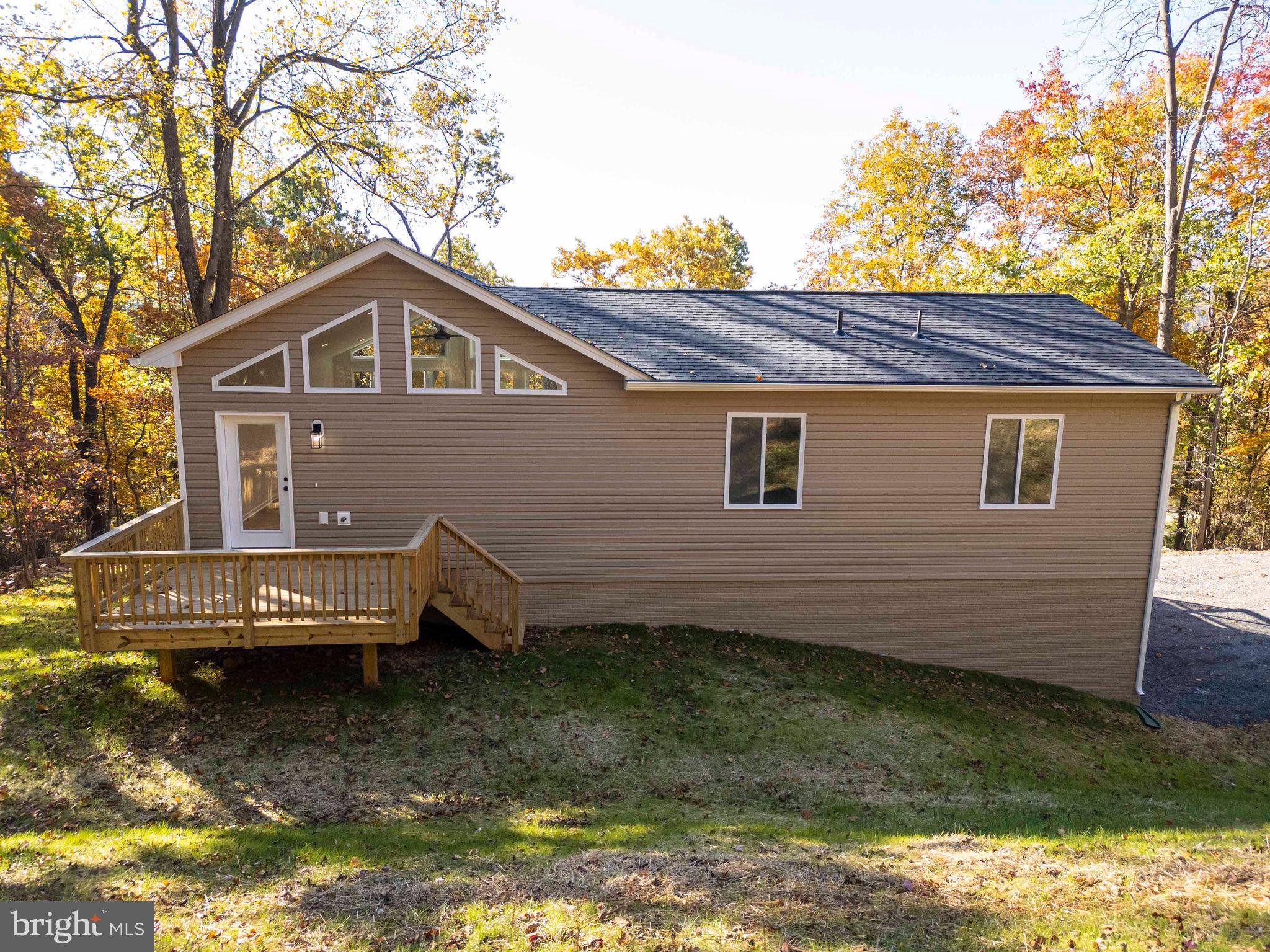 95 Arrow Road Linden, VA 22642 - Photo 4 of 53
