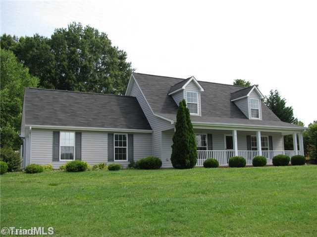 6045 Holder Road Clemmons, NC 27012 - Photo 1 of 16 Exterior Front.