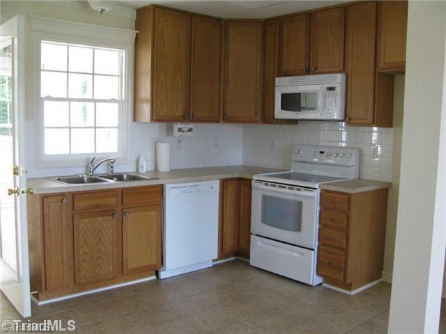6045 Holder Road Clemmons, NC 27012 - Photo 7 of 16 Kitchen. Efficient Kitchen with Tile floor.