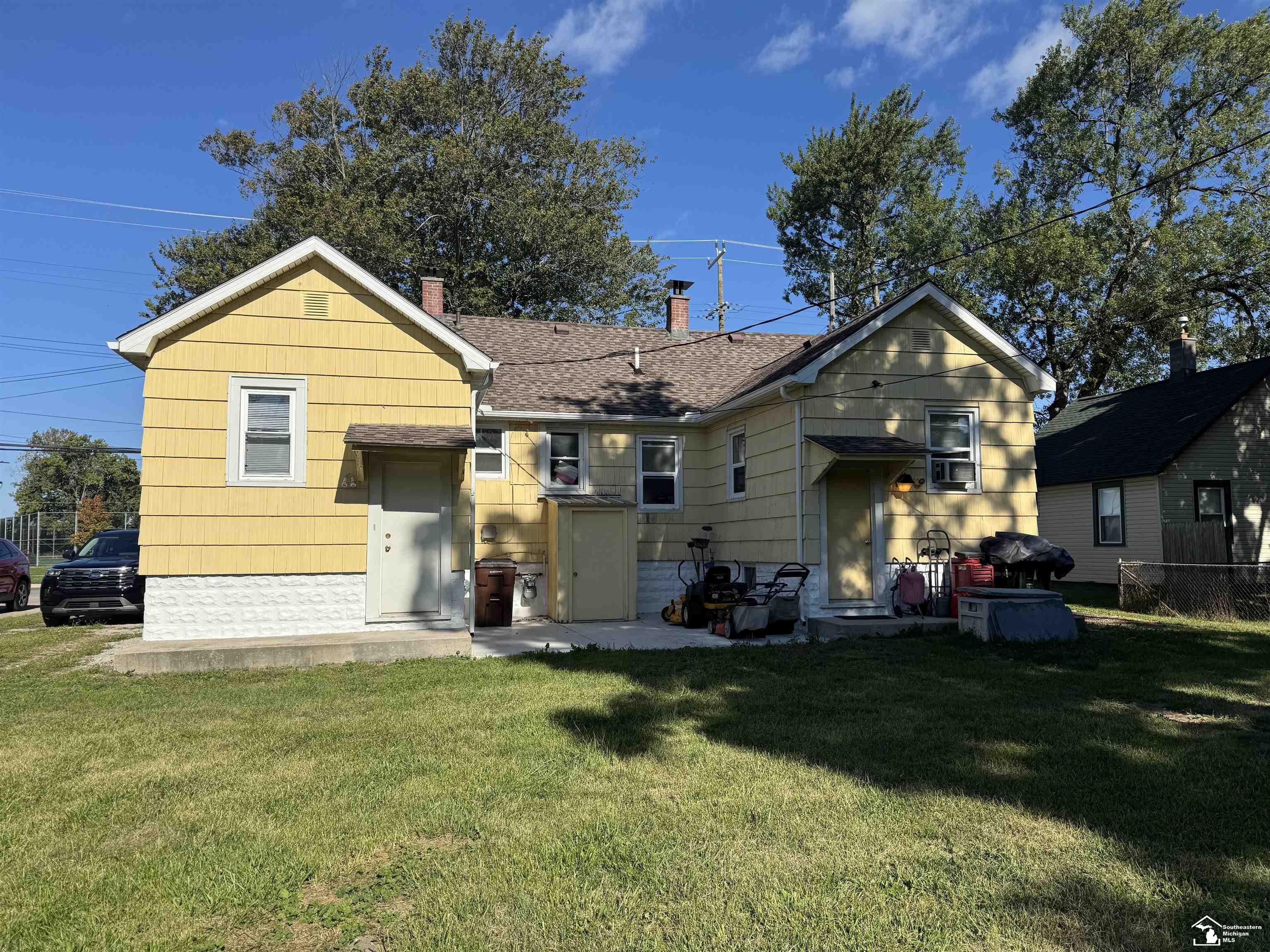 815 Union Street Monroe, MI 48161 - Photo 3 of 9
