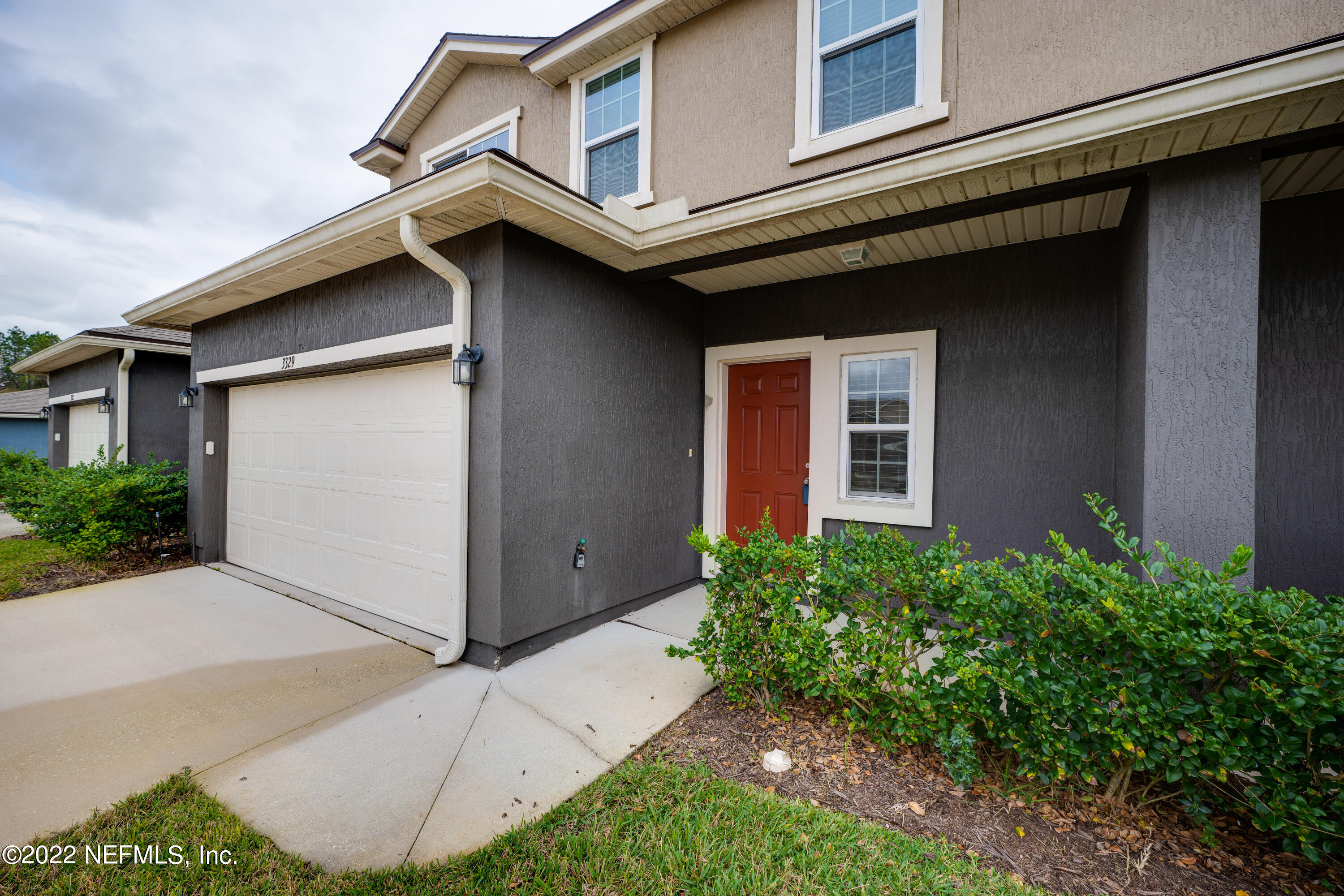 3329 Chestnut Ridge Way Orange Park, FL 32065 - Photo 3 of 28 3329ChestnutRidgeWayOrangeParkFL-4