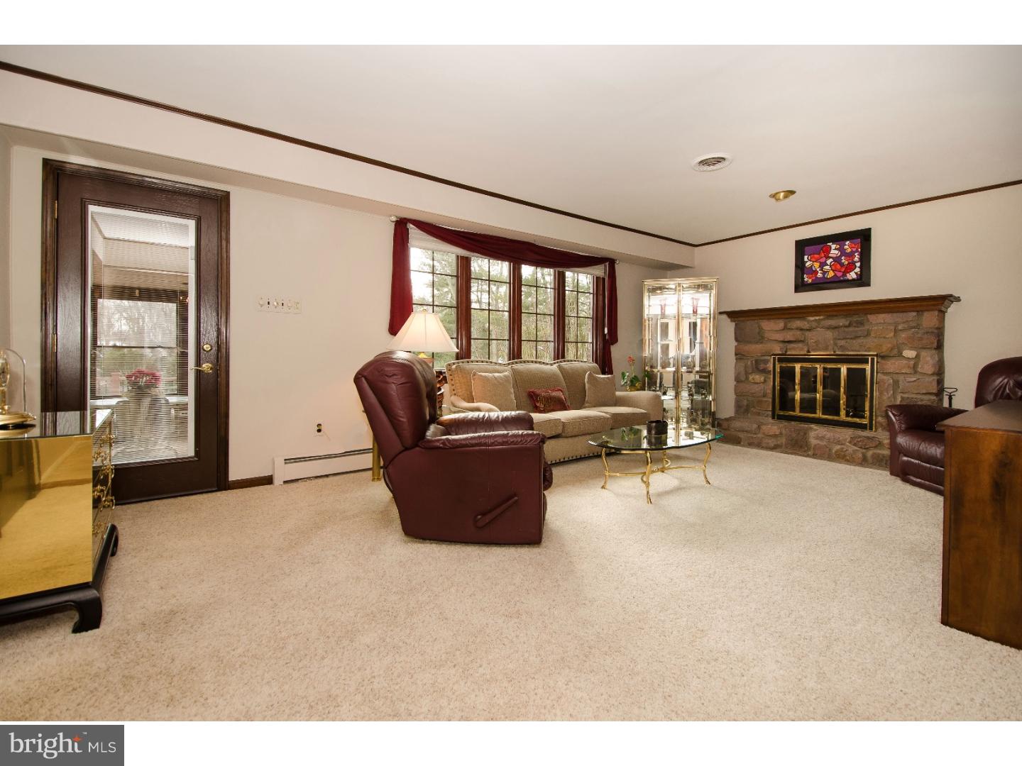 8 Bluebird Road Holland, PA 18966 - Photo 7 of 23 Family Room