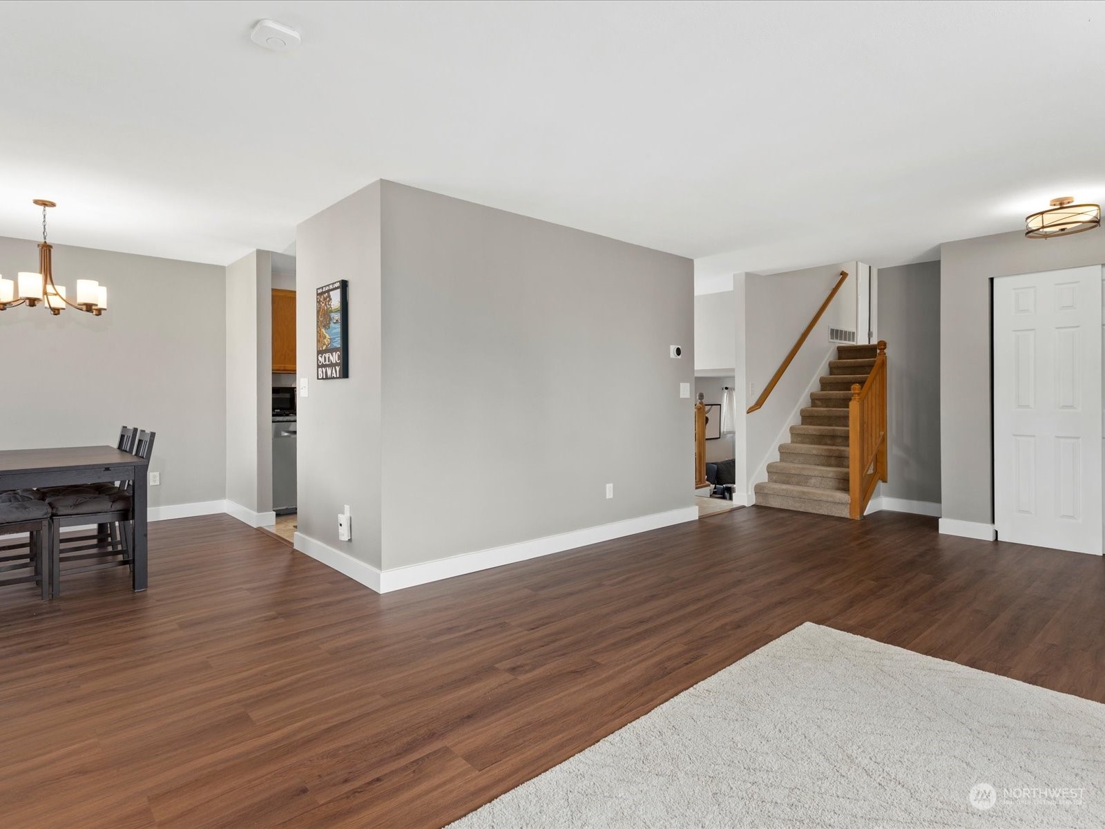 514 Ferndale Avenue Northeast Renton, WA 98056 - Photo 12 of 33 Gallery Image 12