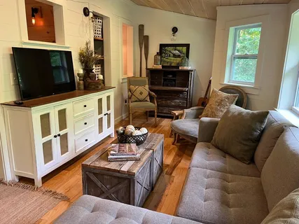 $436,111 | 210 East Overbend Trail, Blue Ridge, GA 30513