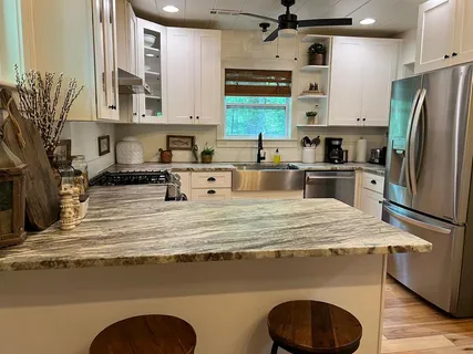 $436,111 | 210 East Overbend Trail, Blue Ridge, GA 30513