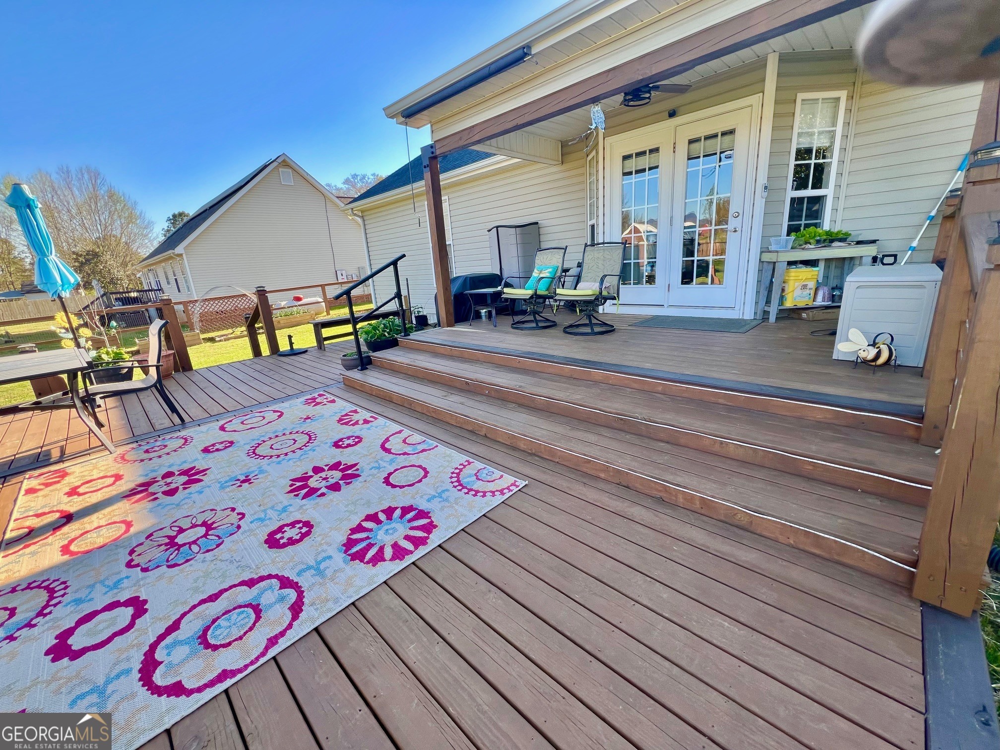 427 Chandler's Ridge Drive Chatsworth, GA 30705 - Photo 32 of 40 a front view of a building with sitting area