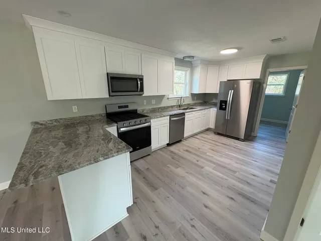 $314,900 | 21704 Magnolia Springs Road, Moss Point, MS 39562