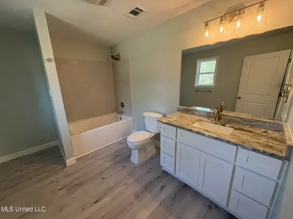 $314,900 | 21704 Magnolia Springs Road, Moss Point, MS 39562