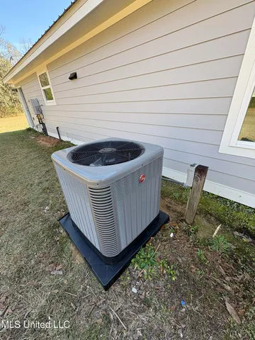 $314,900 | 21704 Magnolia Springs Road, Moss Point, MS 39562