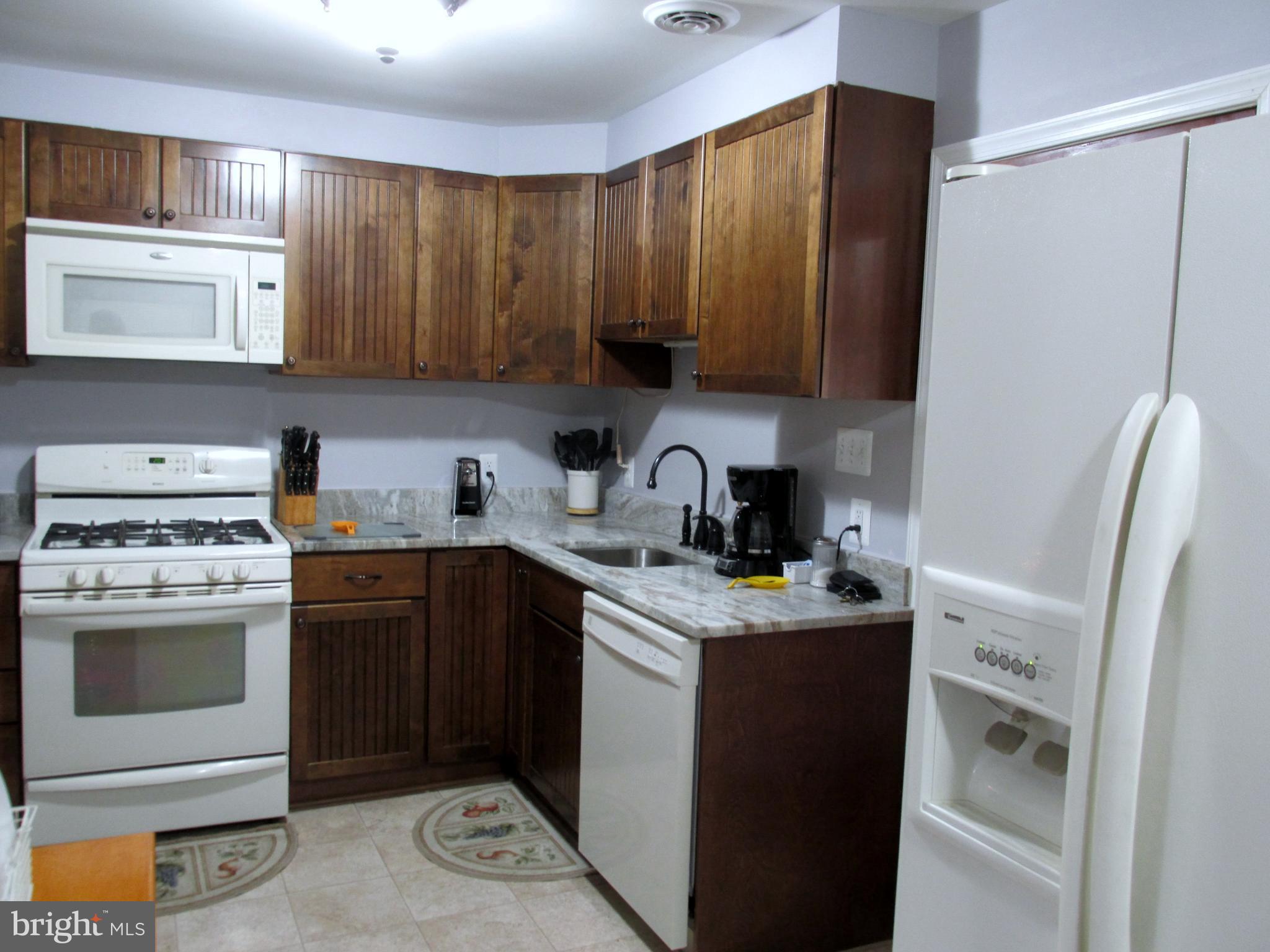 3131 Cornwall Road Baltimore, MD 21222 - Photo 7 of 30 Kitchen