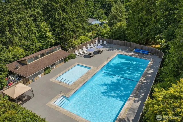 $1,275,000 | 10761 Bill Point Crest Northeast, Bainbridge Island, WA 98110