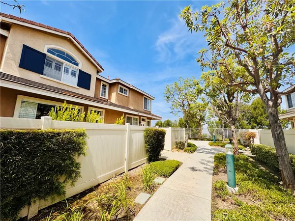 $849,990 | 8313 Arrowhead Way, Anaheim, CA 92808