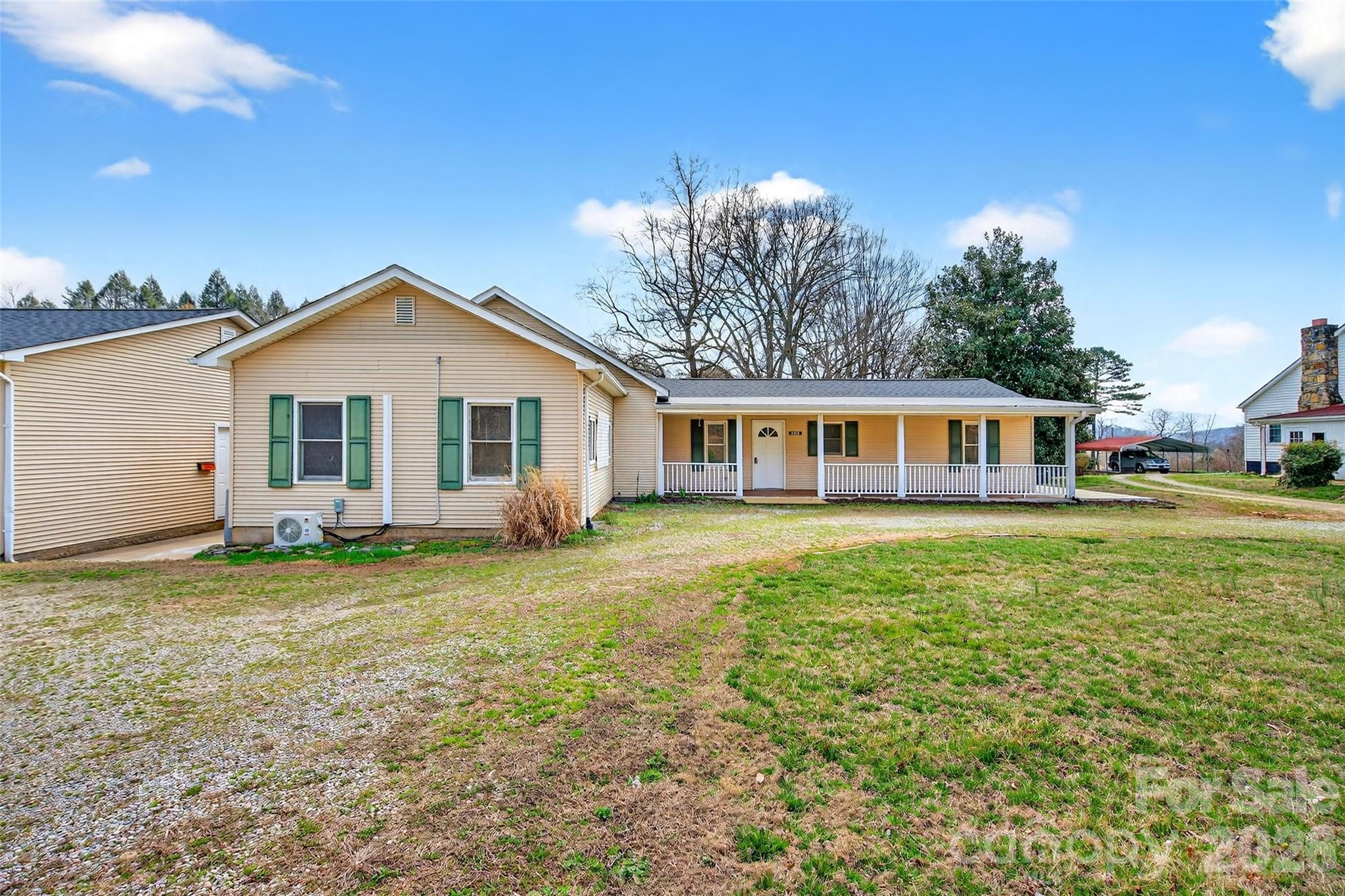 4259 Highway 70 Marion, NC 28752 - Photo 3 of 48