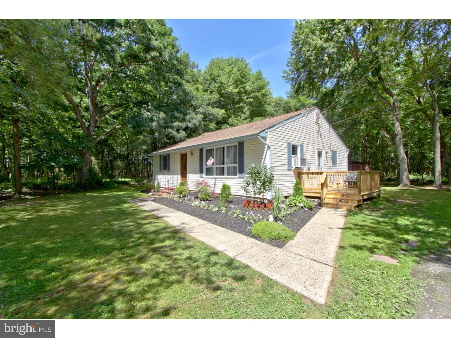 98 Stacy Haines Road Lumberton, NJ 08048 - Photo 2 of 25