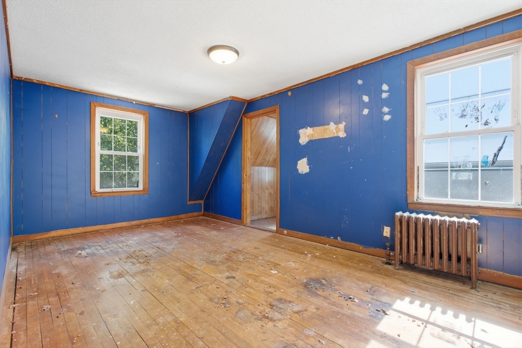 6 Ashburnham Road Worcester, MA 01605 - Photo 11 of 20