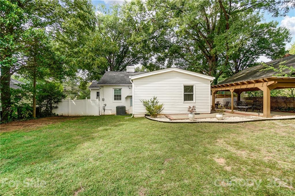 3833 Park Road Charlotte, NC 28209 - Photo 22 of 29 Gallery Image 22