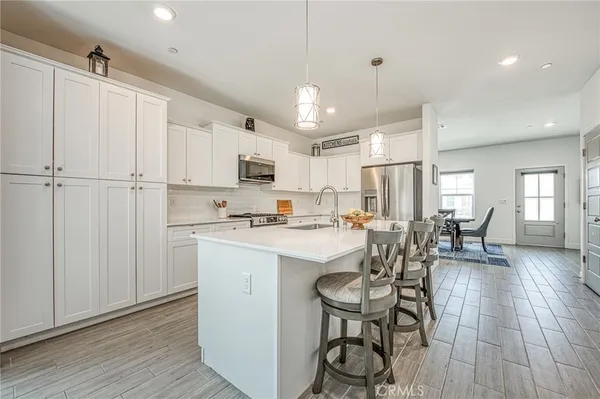 $644,500 | 1817 North Phillip Avenue, Clovis, CA 93619