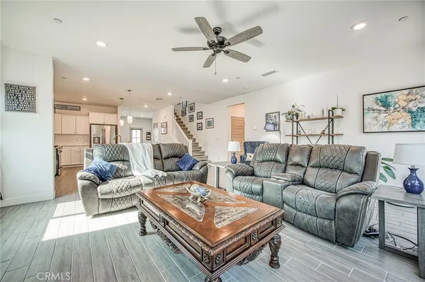 $644,500 | 1817 North Phillip Avenue, Clovis, CA 93619