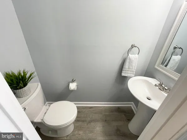 $2,775 | 1928 Rainbow Court, Woodbridge, VA 22192