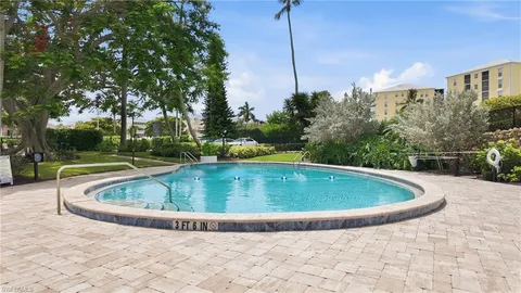 $999,000 | 3951 Gulf Shore Boulevard North, Unit 302, Naples, FL 34103