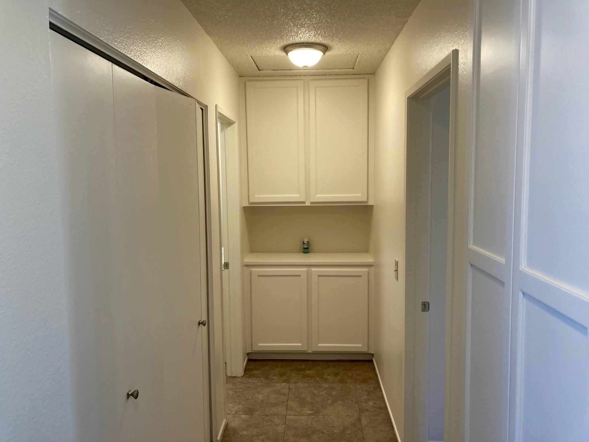 41680 Maroon Town Road, Unit B Bermuda Dunes, CA 92203 - Photo 16 of 19 a bathroom with a sink and a mirror