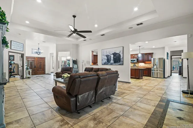 $1,190,000 | 584 Arbor View, Adkins, TX 78101