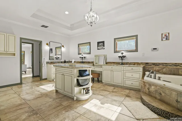 $1,190,000 | 584 Arbor View, Adkins, TX 78101