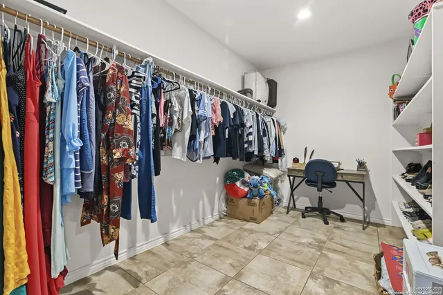 $1,190,000 | 584 Arbor View, Adkins, TX 78101