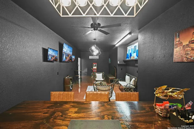 $1,190,000 | 584 Arbor View, Adkins, TX 78101