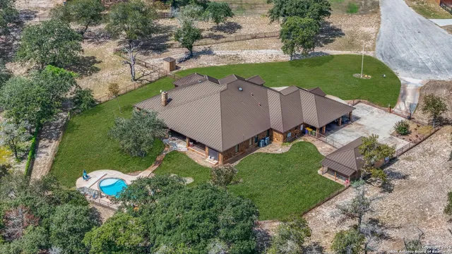 $1,190,000 | 584 Arbor View, Adkins, TX 78101