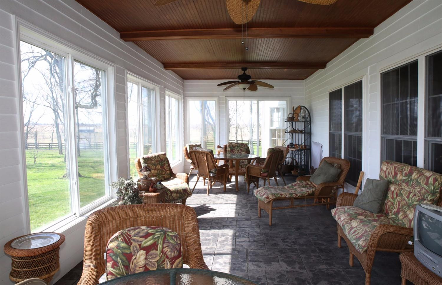 816 Hutchison Road Paris, KY 40361 - Photo 6 of 35 Photo 6