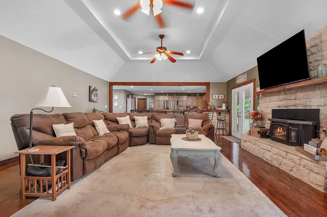 $385,000 | 267 County Road 2827, Warren, TX 77664