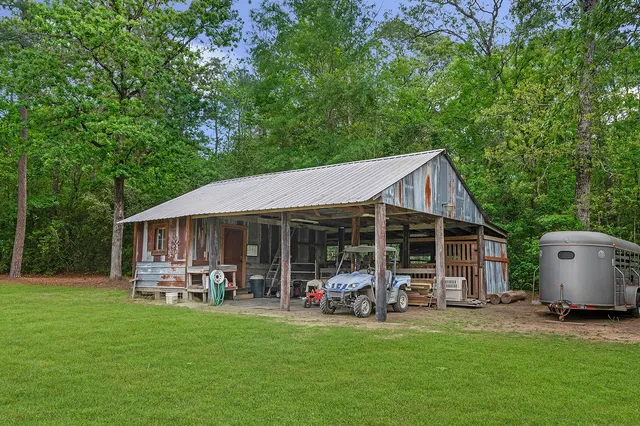$385,000 | 267 County Road 2827, Warren, TX 77664