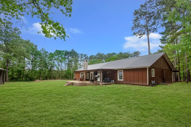 $385,000 | 267 County Road 2827, Warren, TX 77664