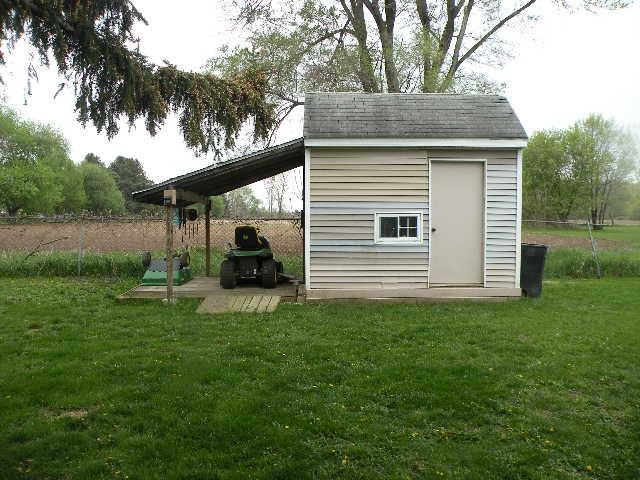 8896 East Bennington Road Durand, MI 48429 - Photo 5 of 33