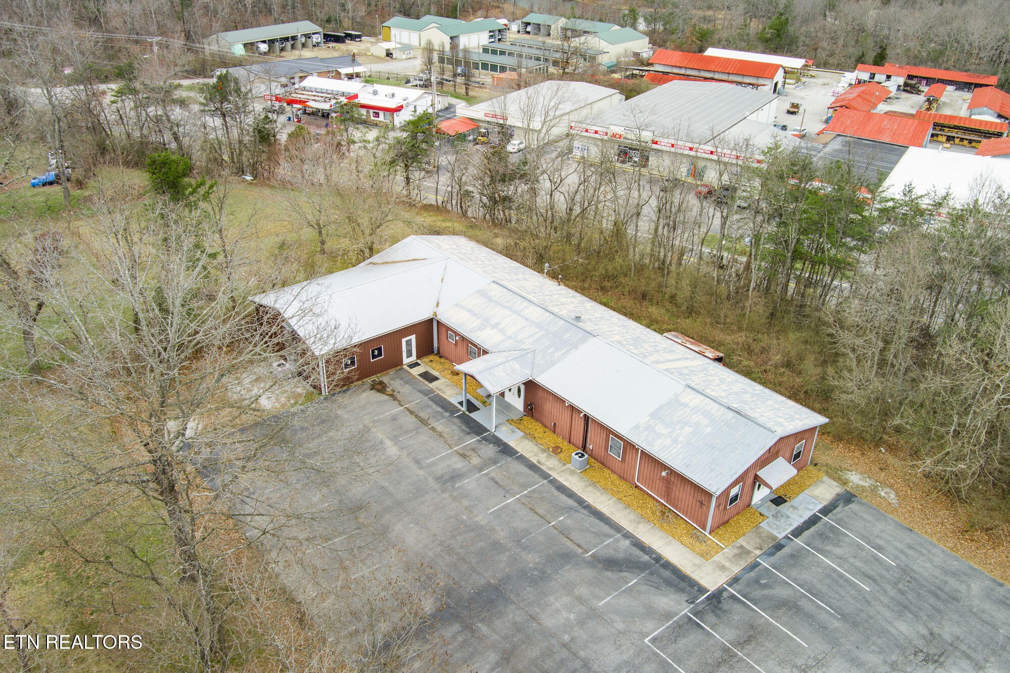 164 Oak Road Crossville, TN 38555 - Photo 26 of 29 a aerial view of a house with a lake view