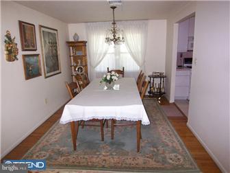 28 Bolton Road Hamilton, NJ 08610 - Photo 3 of 7 Dining Room