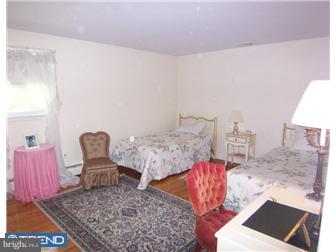 28 Bolton Road Hamilton, NJ 08610 - Photo 7 of 7 Bedroom 2