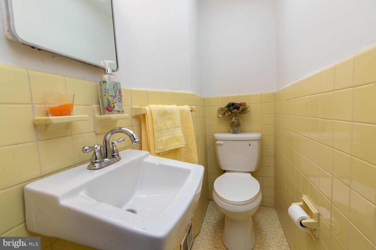 4062 West Ford Road Philadelphia, PA 19131 - Photo 11 of 18