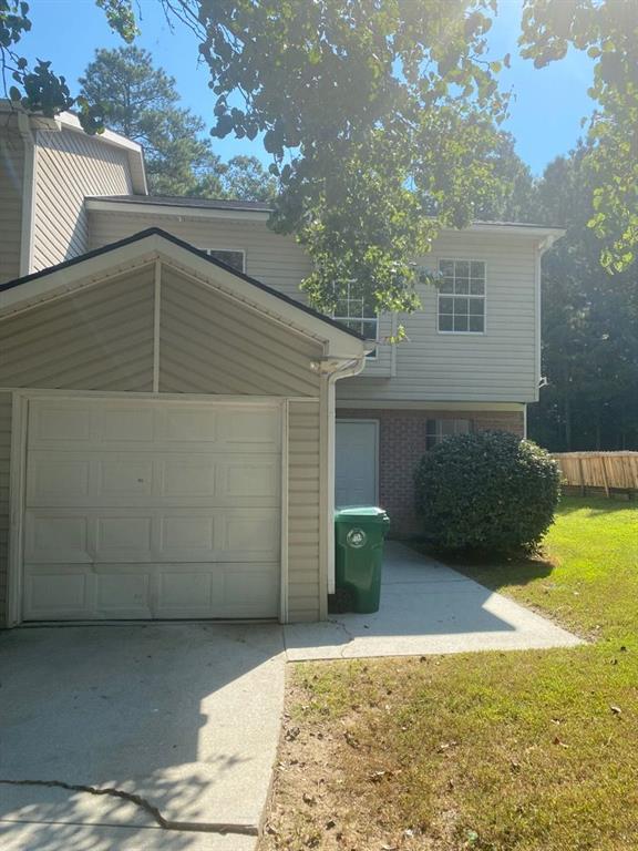 3808 Soapstone Road Decatur, GA 30034 - Photo 2 of 11 a backyard of a house