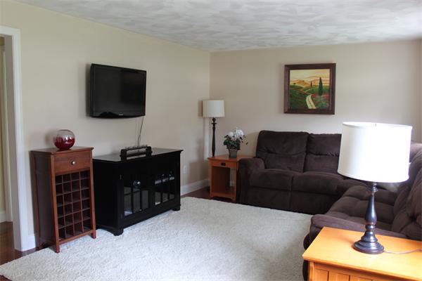 19 Outlook Road Billerica, MA 01862 - Photo 5 of 19 Gallery Image 5